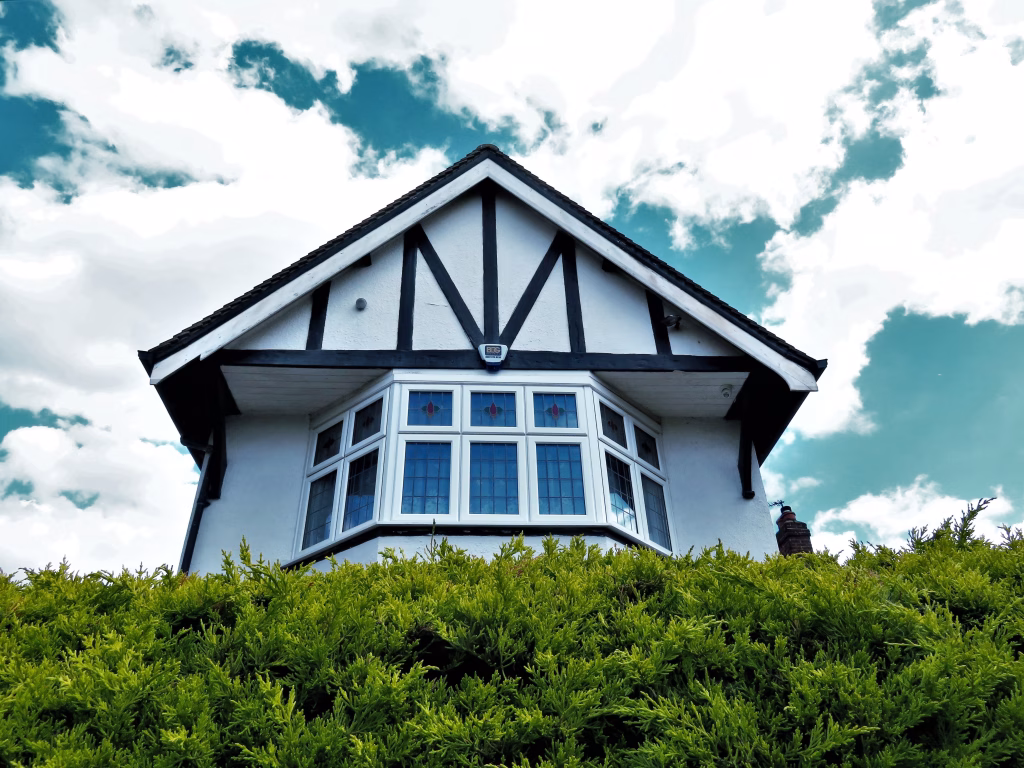 Fed Rate Cuts vs. Mortgage Rates: Why Loans May Not Get Cheaper